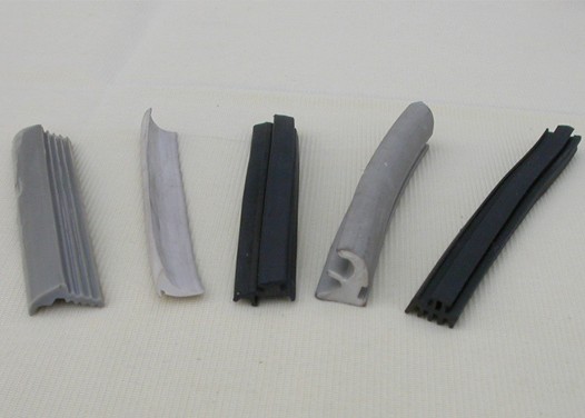 �𽺸����ܷ���